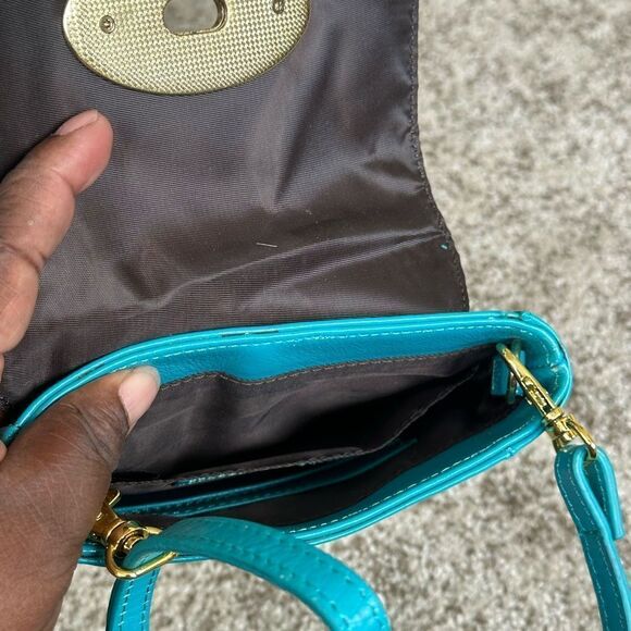 Rowallan of Scotland Handmade Aqua Blue
Leather Square Crossbody Bag - Picture 7 of 8